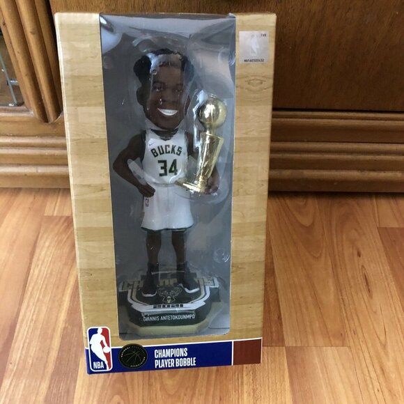 2021 BUCKS GIANNIS ANTETOKOUNMPO NBA CHAMPS TROPHY BOBBLEHEAD FOCO NIB - In Hand - Picture 10 of 10